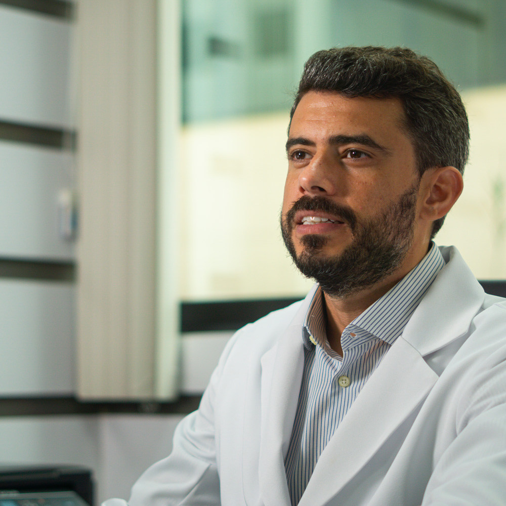 Dr. Tiago